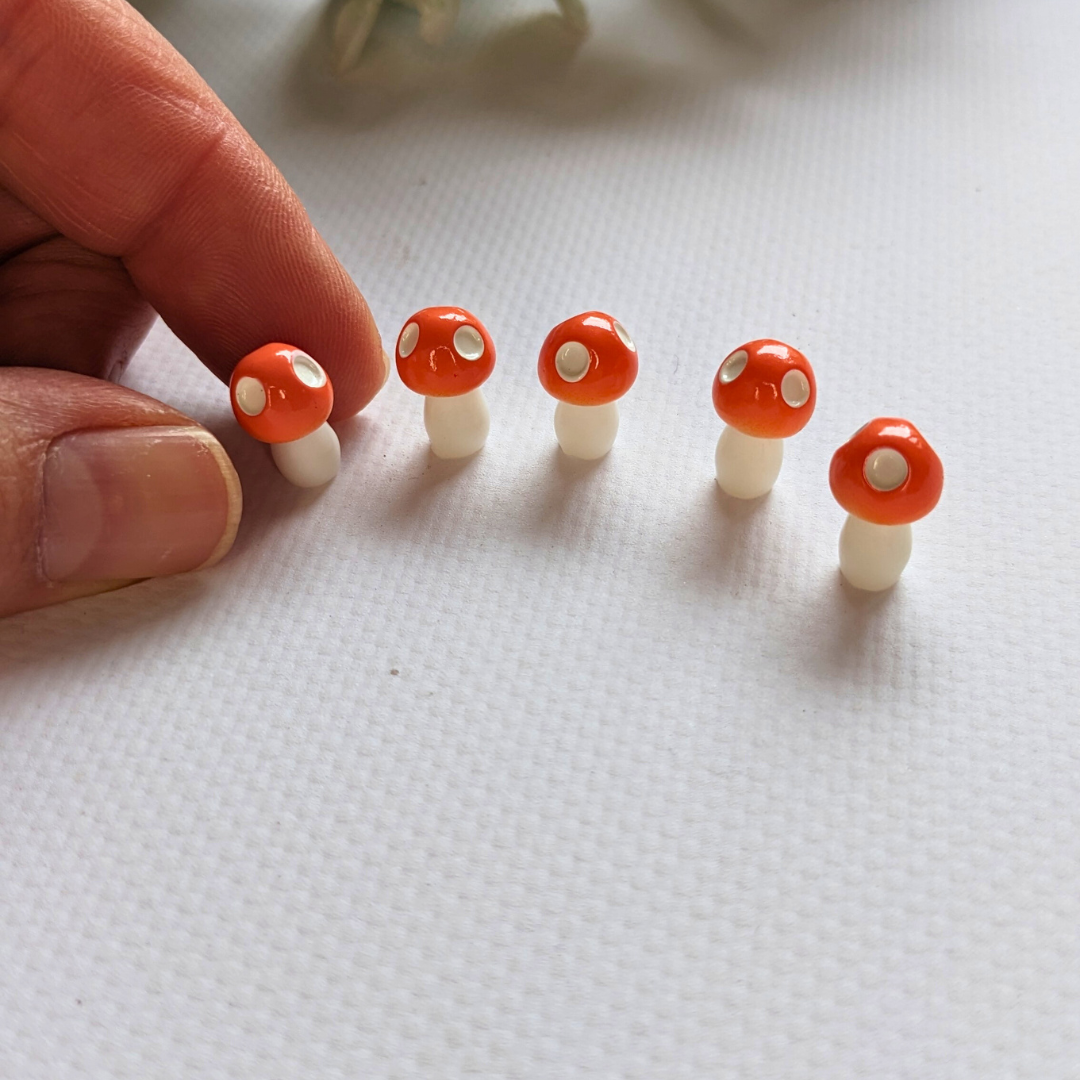 Mini Resin Mushroom Terrarium Decorations